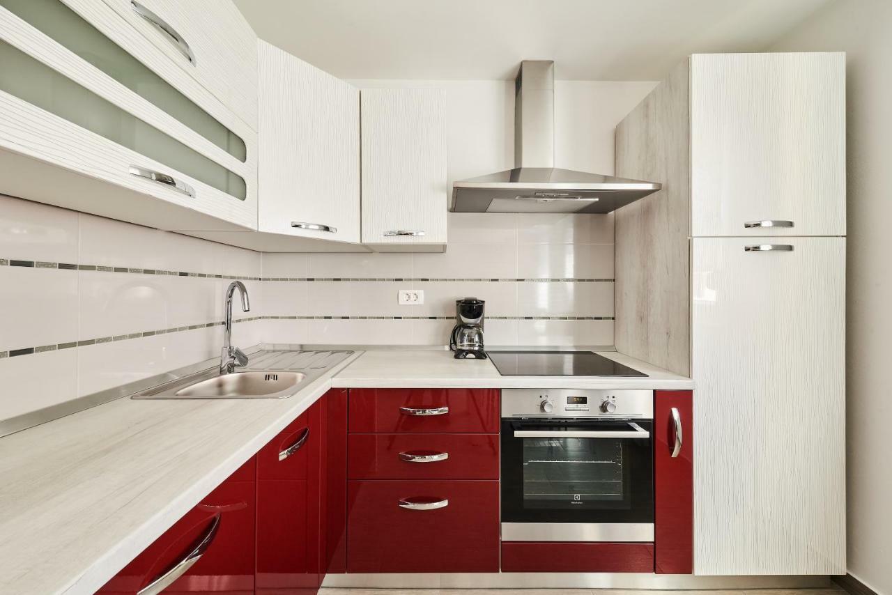 Apartment Tamara ウマグ エクステリア 写真