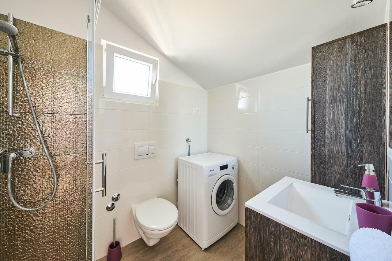 Apartment Tamara ウマグ エクステリア 写真