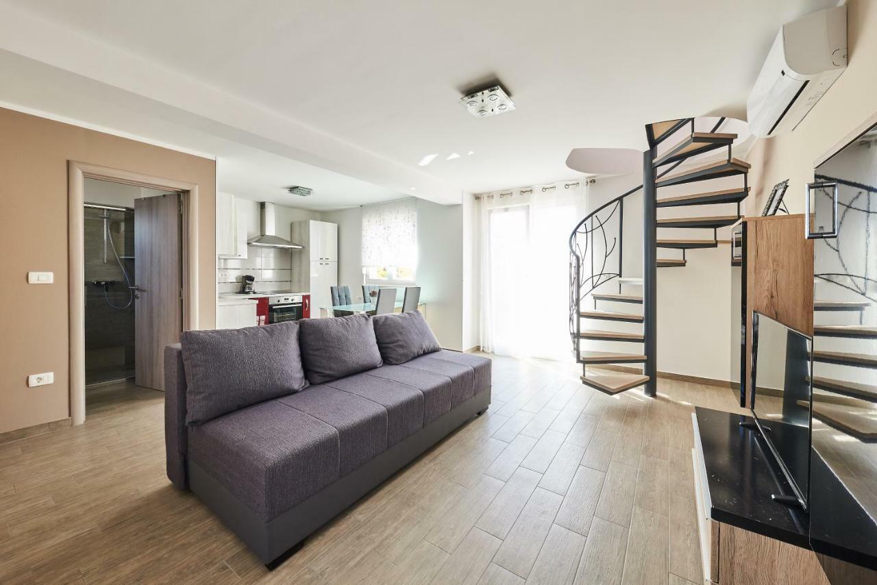 Apartment Tamara ウマグ エクステリア 写真